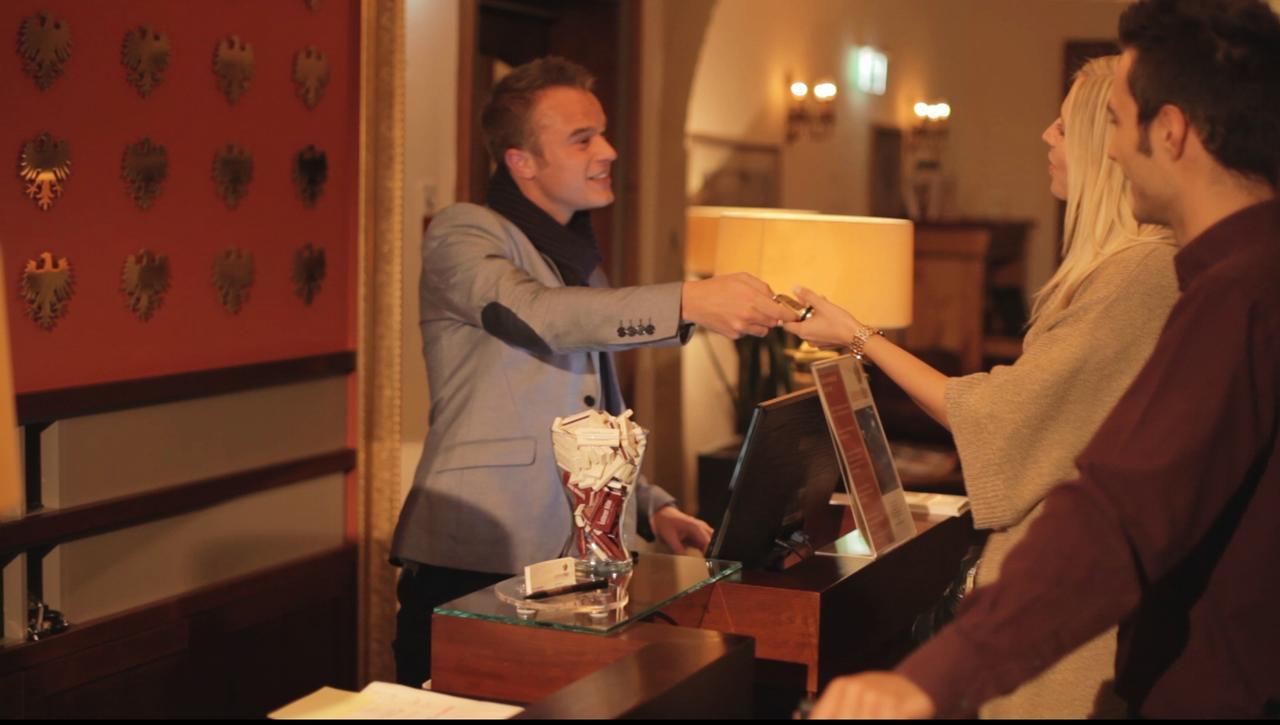 Stadt-Gut-Hotel Gasthof Goldener Adler Σβέμπις Χαλ Εξωτερικό φωτογραφία