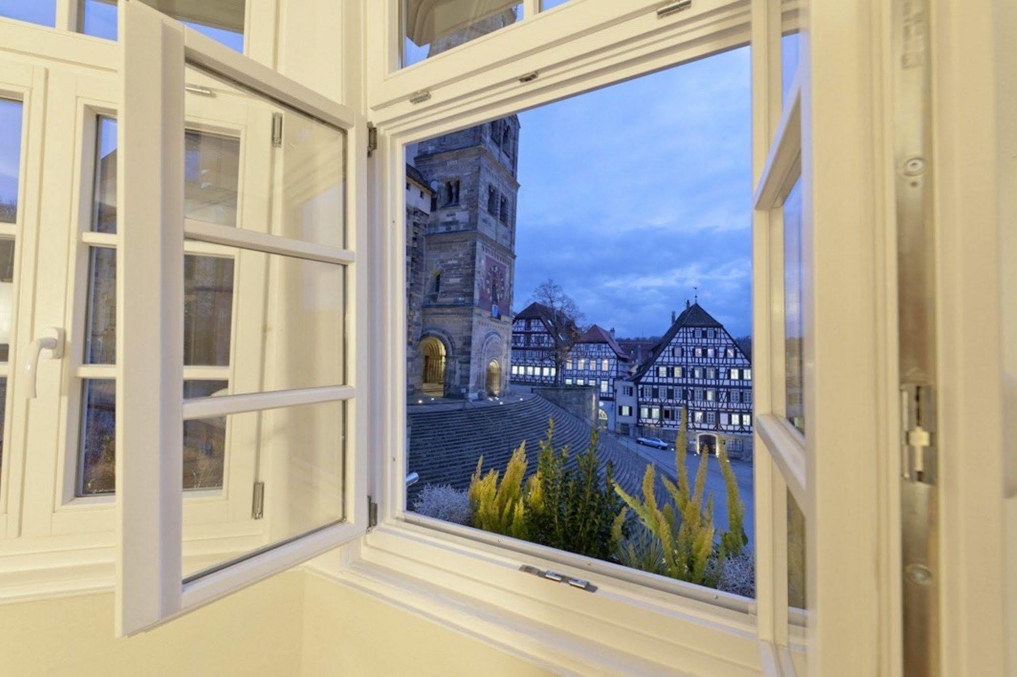 Stadt-Gut-Hotel Gasthof Goldener Adler Σβέμπις Χαλ Εξωτερικό φωτογραφία